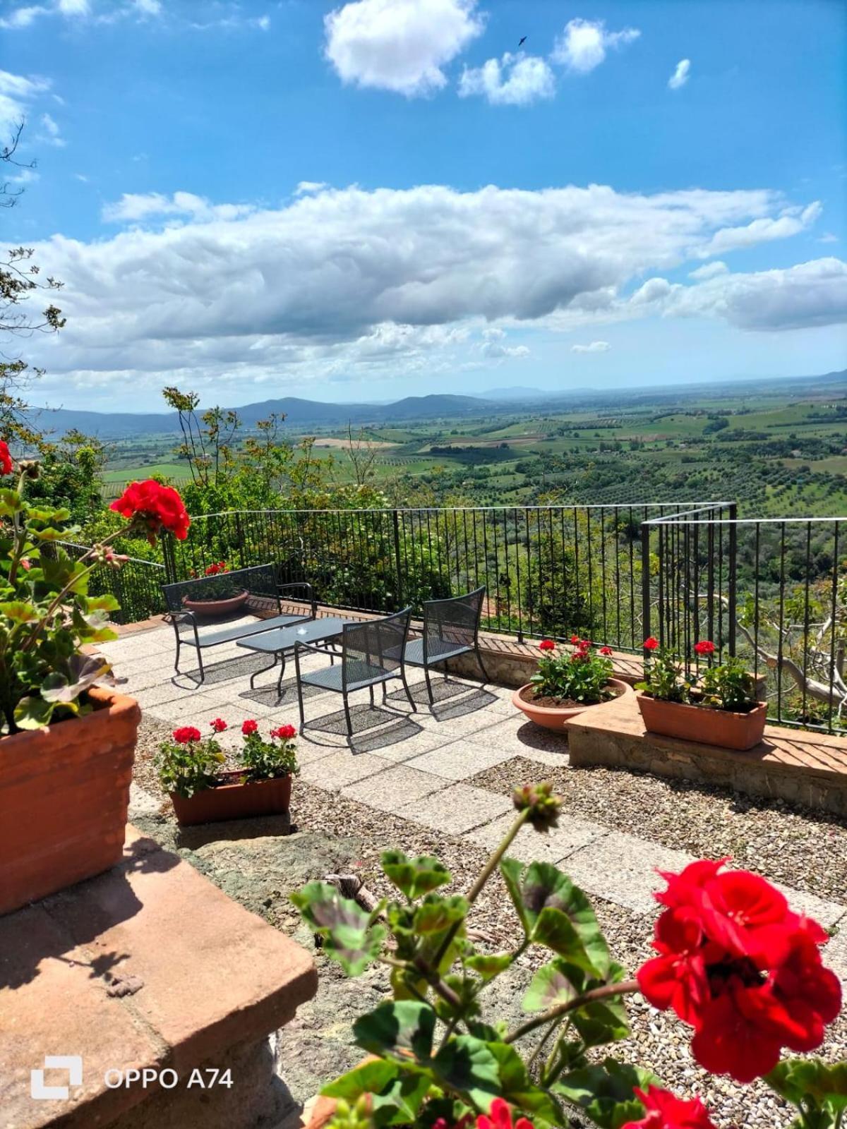 Tenuta Di Montemassi Fattoria Exteriör bild
