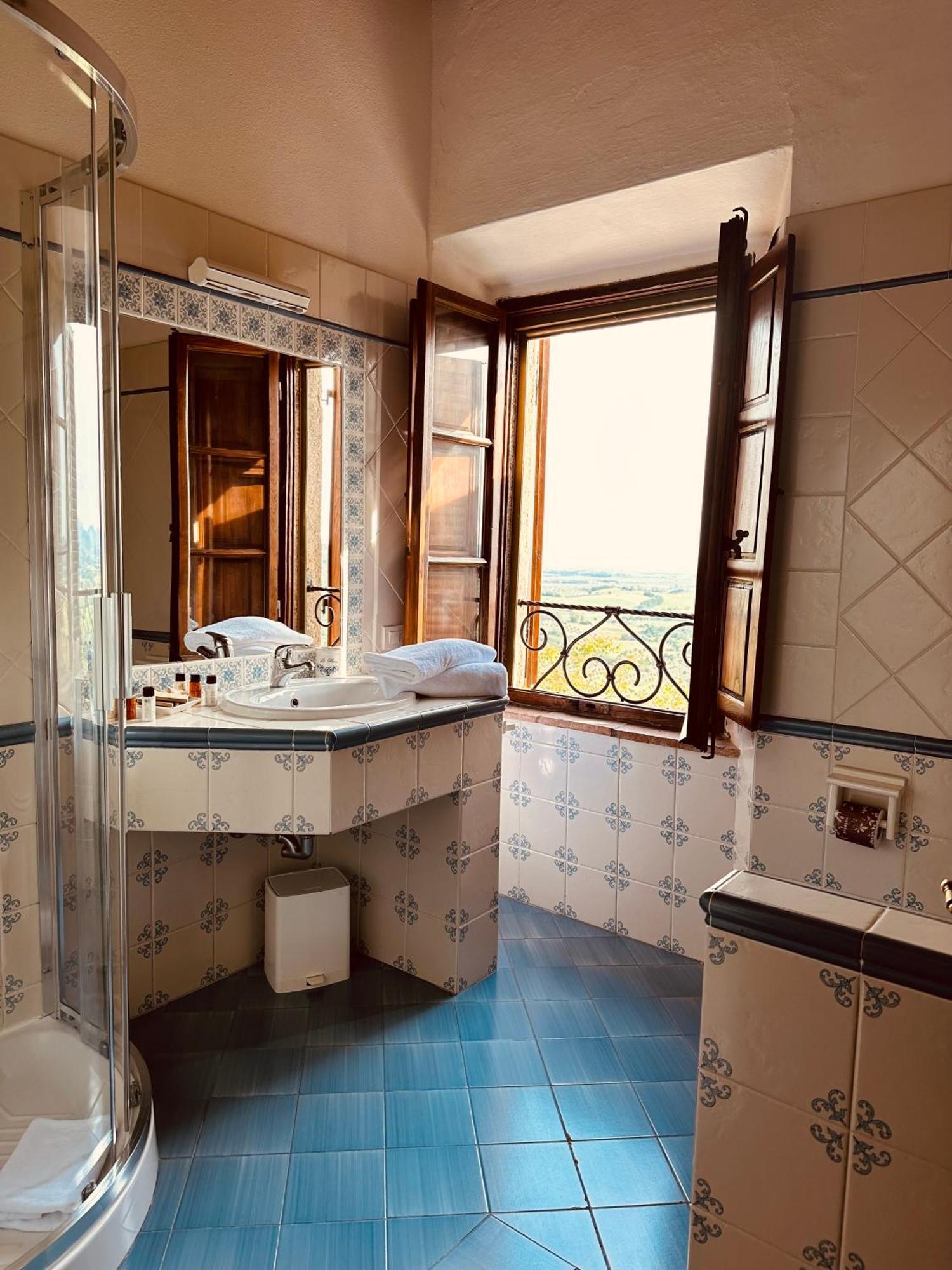 Tenuta Di Montemassi Fattoria Exteriör bild